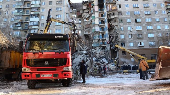 Ликвидация последствий обрушения одного из подъездов жилого дома в Магнитогорске. 31 декабря 2018 Ликвидация последствий обрушения одного из подъездов жилого дома в Магнитогорске. 31 декабря 2018