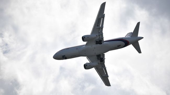 Самолет Sukhoi Superjet