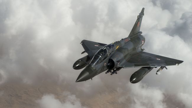 Истребитель ВВС Франции Mirage 2000D