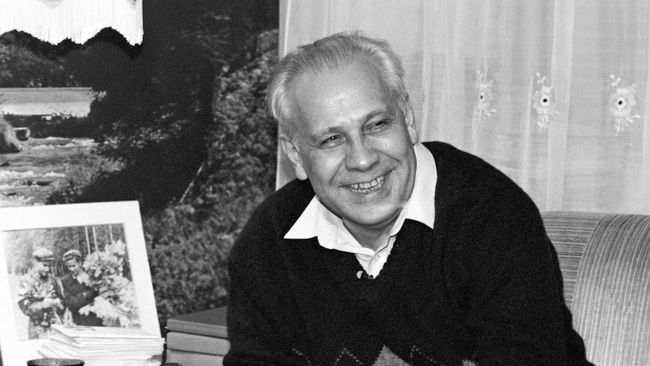 Бывший Председатель Верховного Совета СССР Анатолий Лукьянов Бывший Председатель Верховного Совета СССР Анатолий Лукьянов