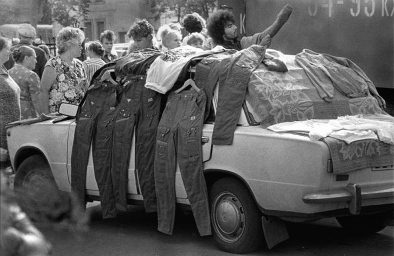 Кооперативный магазин в Подмосковье, 1988 Кооперативный магазин в Подмосковье, 1988