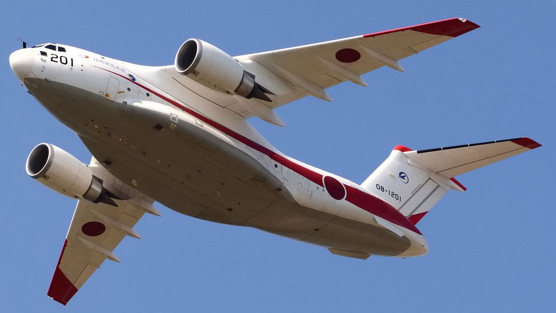 Самолет Kawasaki XC-2 сил самообороны Японии - РИА Новости, 1920, 19.09.2025