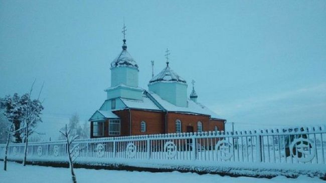 Свято-Михайловский храм в селе Красноволя Волынской области, Украина Свято-Михайловский храм в селе Красноволя Волынской области, Украина