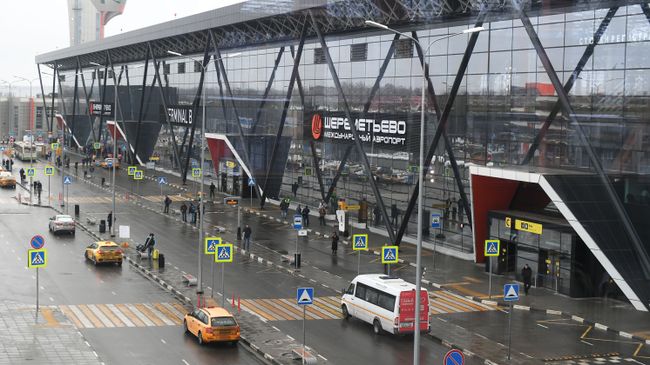 Терминал B международного аэропорта Шереметьево в Москве Терминал B международного аэропорта Шереметьево в Москве