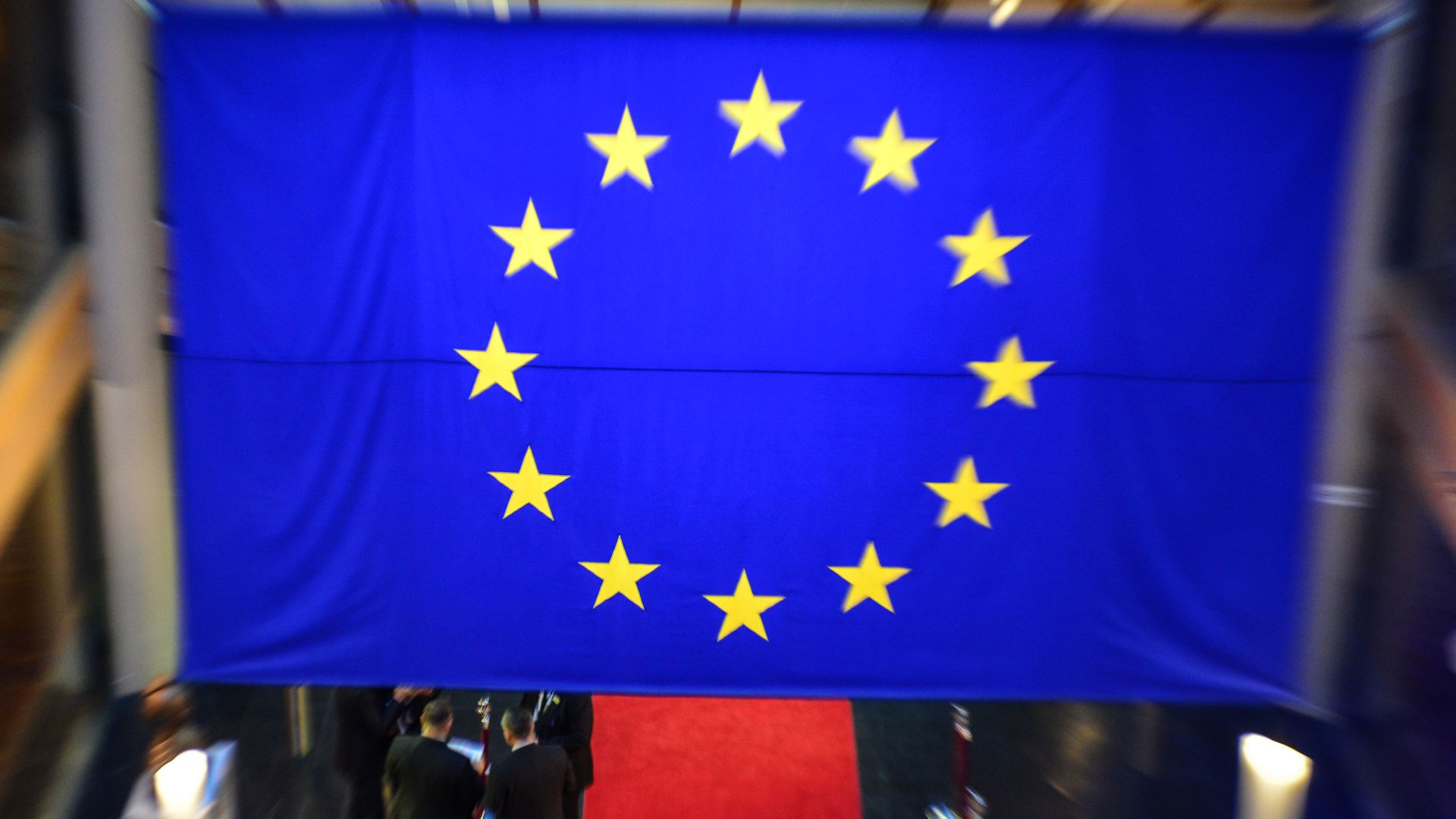 Флаг ЕС в здании Европейского парламента в Страсбурге Флаг ЕС в здании Европейского парламента в Страсбурге - РИА Новости, 1920, 07.12.2024