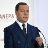 Председатель правительства РФ Дмитрий Медведев посетил Х Гайдаровский форум
