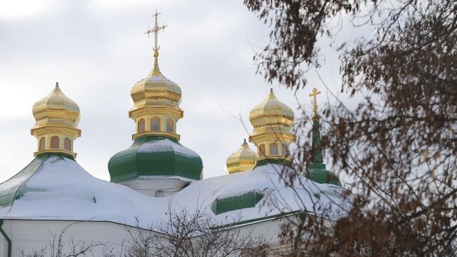 Церковь Спаса на Берестове в Киеве Церковь Спаса на Берестове в Киеве