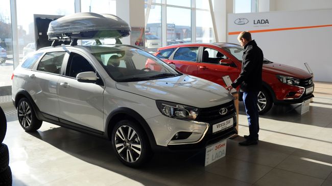 Автомобиль Lada Vesta SW в автосалоне Автомобиль Lada Vesta SW в автосалоне