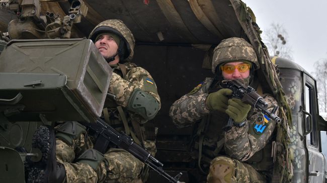 Украинские военнослужащие Украинские военнослужащие