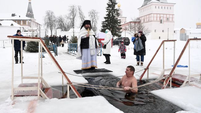 Крещенские купания Крещенские купания
