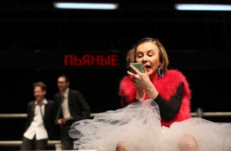 Спектакль Пьяные на сцене БДТ имени Г.А.Товстоногова