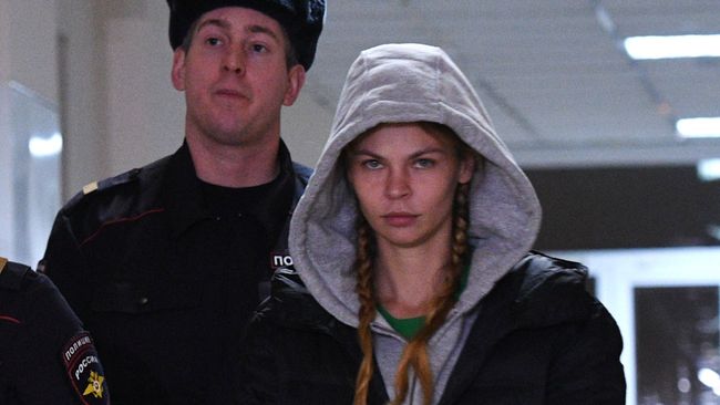 Анастасия Вашукевич (Настя Рыбка) в Нагатинском суде Анастасия Вашукевич (Настя Рыбка) в Нагатинском суде