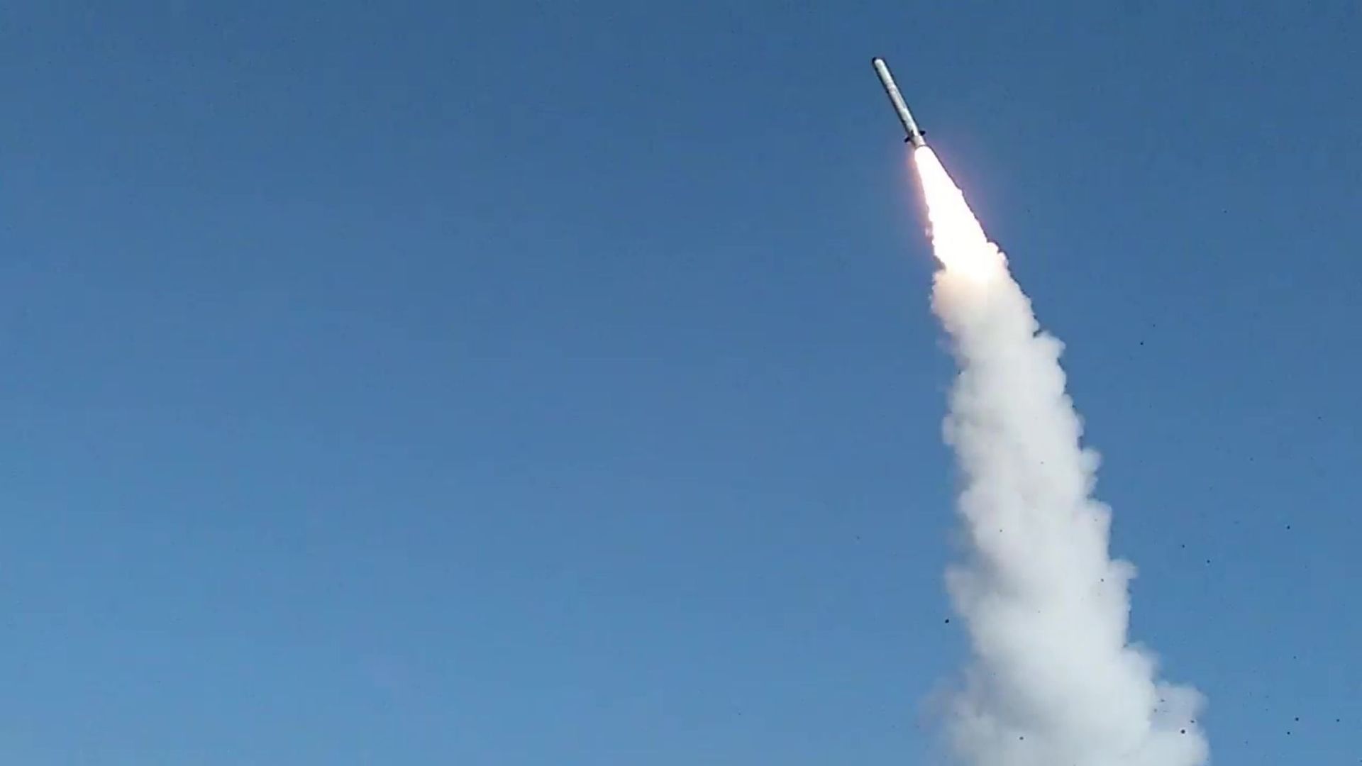 Боевой пуск ракеты из комплекса Искандер-М Боевой пуск ракеты из комплекса Искандер-М - РИА Новости, 1920, 09.03.2024