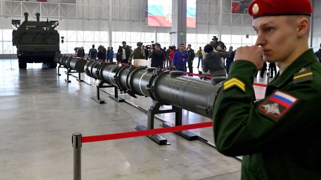 Демонстрация ракеты 9М729 для военных атташе Демонстрация ракеты 9М729 для военных атташе