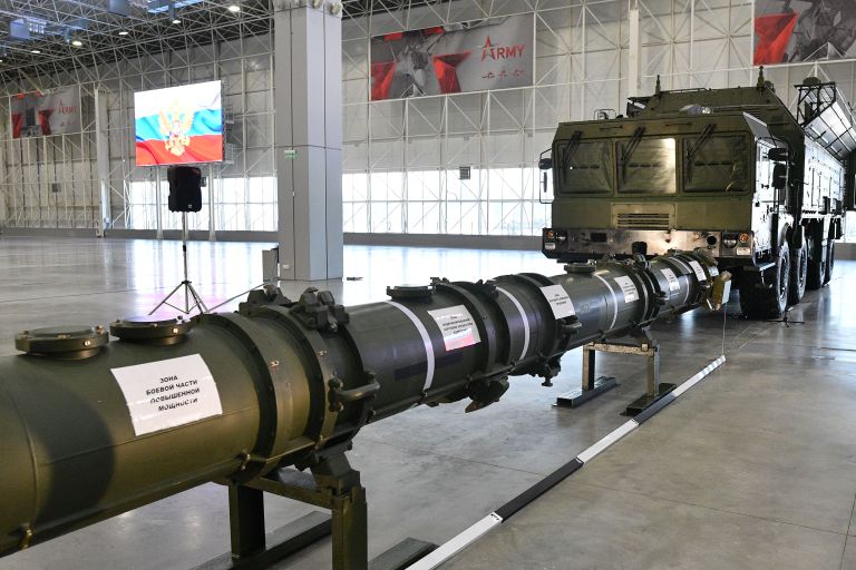 Демонстрация ракеты 9М729 для военных атташе Демонстрация ракеты 9М729 для военных атташе