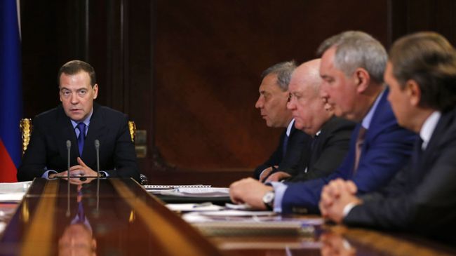 Председатель правительства РФ Дмитрий Медведев проводит совещание по вопросу развития Роскосмоса. 23 января 2019 