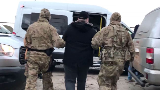 ФСБ Крыма задержала участника крымско-татарского батальона, созданного на Украине ФСБ Крыма задержала участника крымско-татарского батальона, созданного на Украине