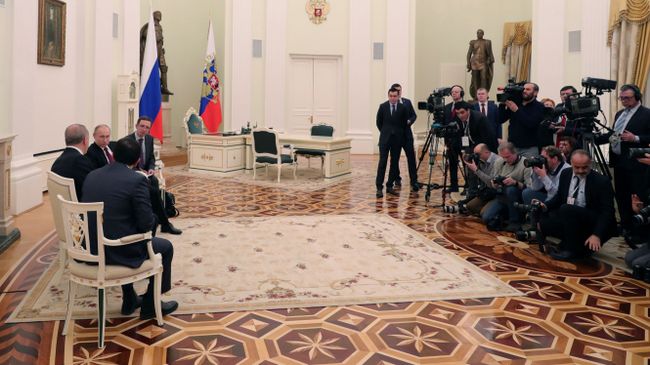 Президент РФ Владимир Путин и президент Турции Реджеп Тайип Эрдоган во время встречи Президент РФ Владимир Путин и президент Турции Реджеп Тайип Эрдоган во время встречи