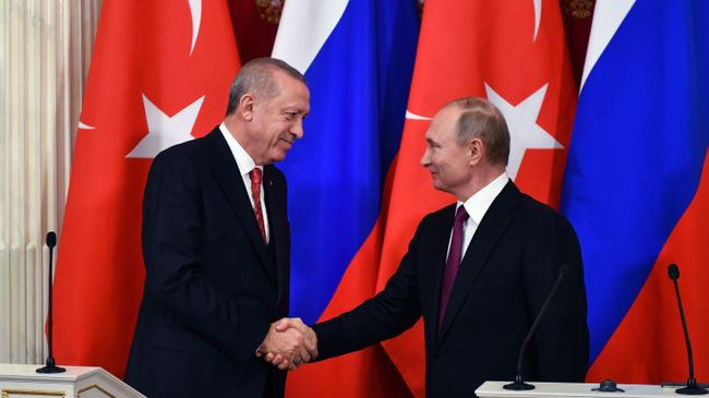 Владимир Путин и президент Турции Реджеп Тайип Эрдоган во время совместной пресс-конференции по итогам встречи. 23 января 2019 Владимир Путин и президент Турции Реджеп Тайип Эрдоган во время совместной пресс-конференции по итогам встречи. 23 января 2019