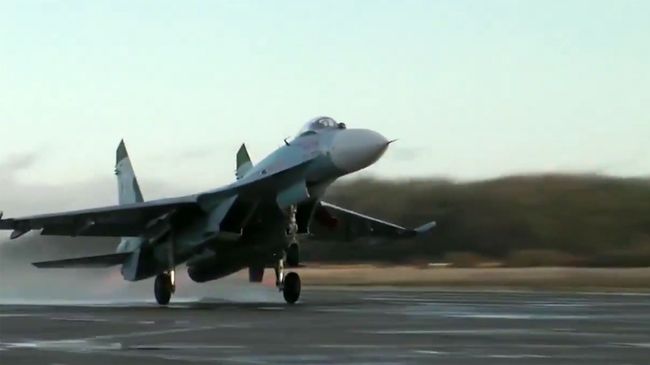 Скриншот видео перехвата истребителем Су-27 самолета-разведчика Гольфстрим ВВС Швеции Скриншот видео перехвата истребителем Су-27 самолета-разведчика Гольфстрим ВВС Швеции