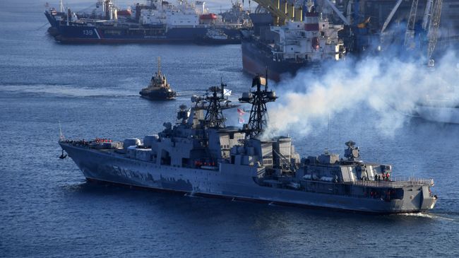 Большой противолодочный корабль Адмирал Пантелеев