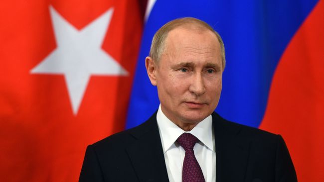 Владимир Путин во время совместной с президентом Турции Реджепом Тайипом Эрдоганом пресс-конференции по итогам встречи. 23 января 2019 Владимир Путин во время совместной с президентом Турции Реджепом Тайипом Эрдоганом пресс-конференции по итогам встречи. 23 января 2019