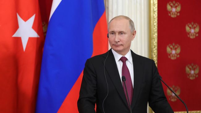 Владимир Путин во время совместной с президентом Турции Реджепом Тайипом Эрдоганом пресс-конференции по итогам встречи. 23 января 2019 Владимир Путин во время совместной с президентом Турции Реджепом Тайипом Эрдоганом пресс-конференции по итогам встречи. 23 января 2019