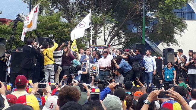 Хуан Гуаидо на митинге в Каракасе, Венесуэла. 26 января 2019