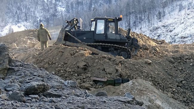 Подрывные работы на реке Бурее Подрывные работы на реке Бурее