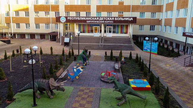 Открытие первой в Карачаево-Черкесии республиканской детской больницы Открытие первой в Карачаево-Черкесии республиканской детской больницы