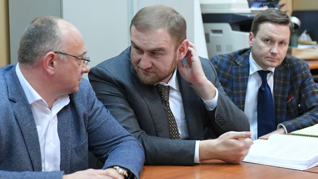 Сенатор Рауф Арашуков в Басманном суде Москвы. 30 января 2019 Сенатор Рауф Арашуков в Басманном суде Москвы. 30 января 2019