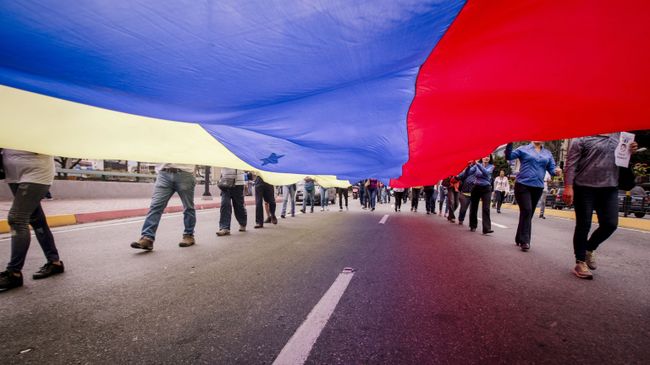 Митинг оппозиции в Каракасе Митинг оппозиции в Каракасе