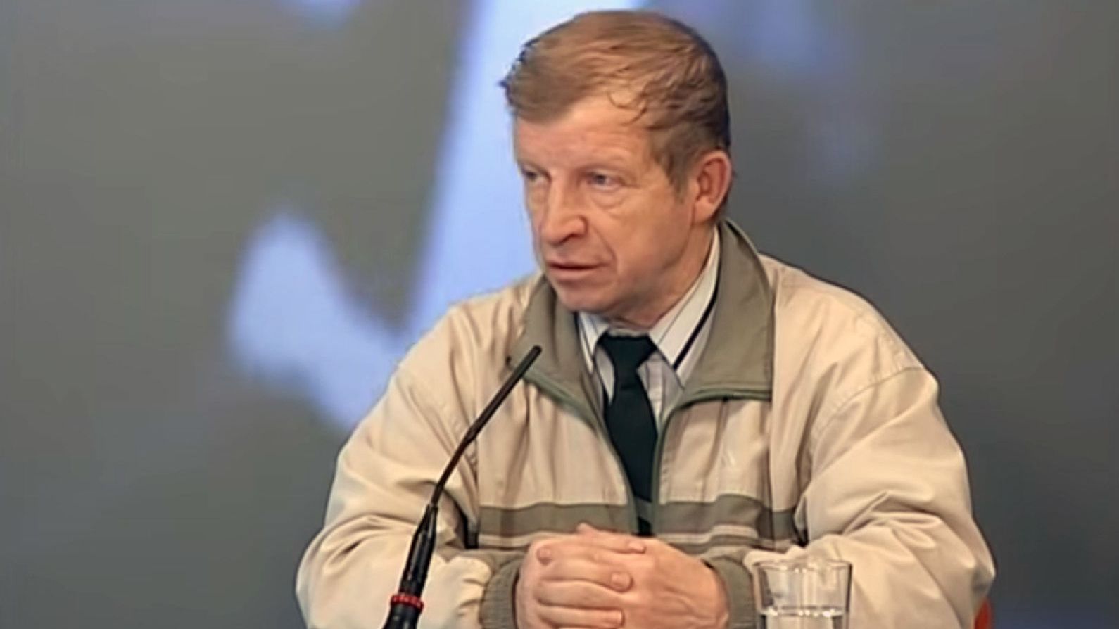 Стоп-кадр телевизионной передачи с участием Юрия Кунцевича Стоп-кадр телевизионной передачи с участием Юрия Кунцевича - РИА Новости, 1920, 11.08.2021