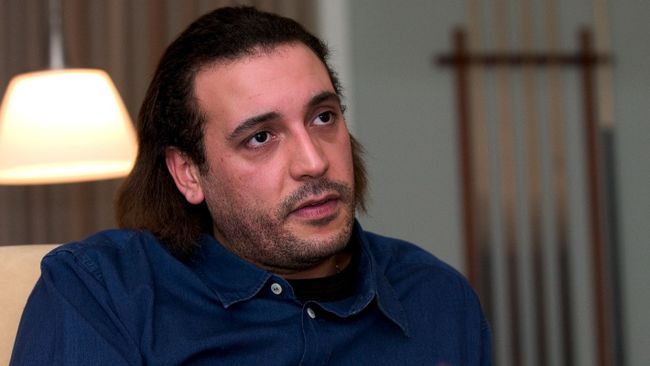 Сын Муаммара Каддафи Ганнибал Каддафи в своем доме в Копенгагене. 2005 год Сын Муаммара Каддафи Ганнибал Каддафи в своем доме в Копенгагене. 2005 год