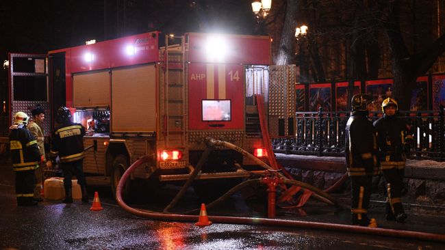 Пожар в жилом доме в центре Москвы Пожар в жилом доме в центре Москвы