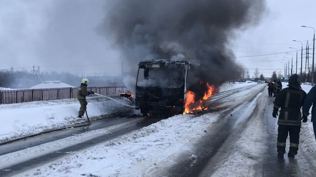 Ликвидация возгорания в автобусе в Гатчинском районе Ленинградской области. 5 февраля 2019 Ликвидация возгорания в автобусе в Гатчинском районе Ленинградской области. 5 февраля 2019