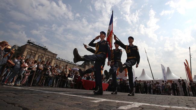 На Красной площади пройдет Конкурс молодежных почетных караулов На Красной площади пройдет Конкурс молодежных почетных караулов