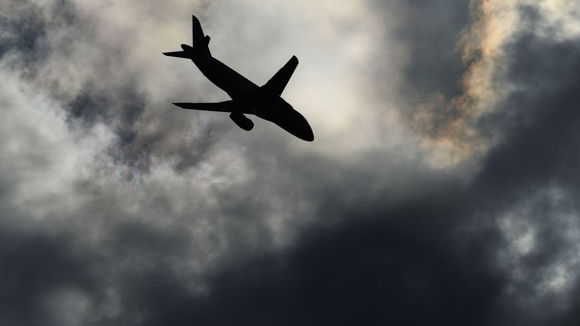Самолет Sukhoi Superjet 100 - РИА Новости, 1920, 03.03.2026