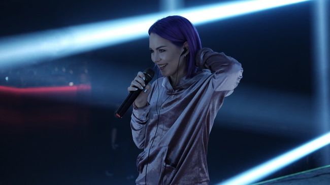 Певица Юлия Юрина Певица Юлия Юрина