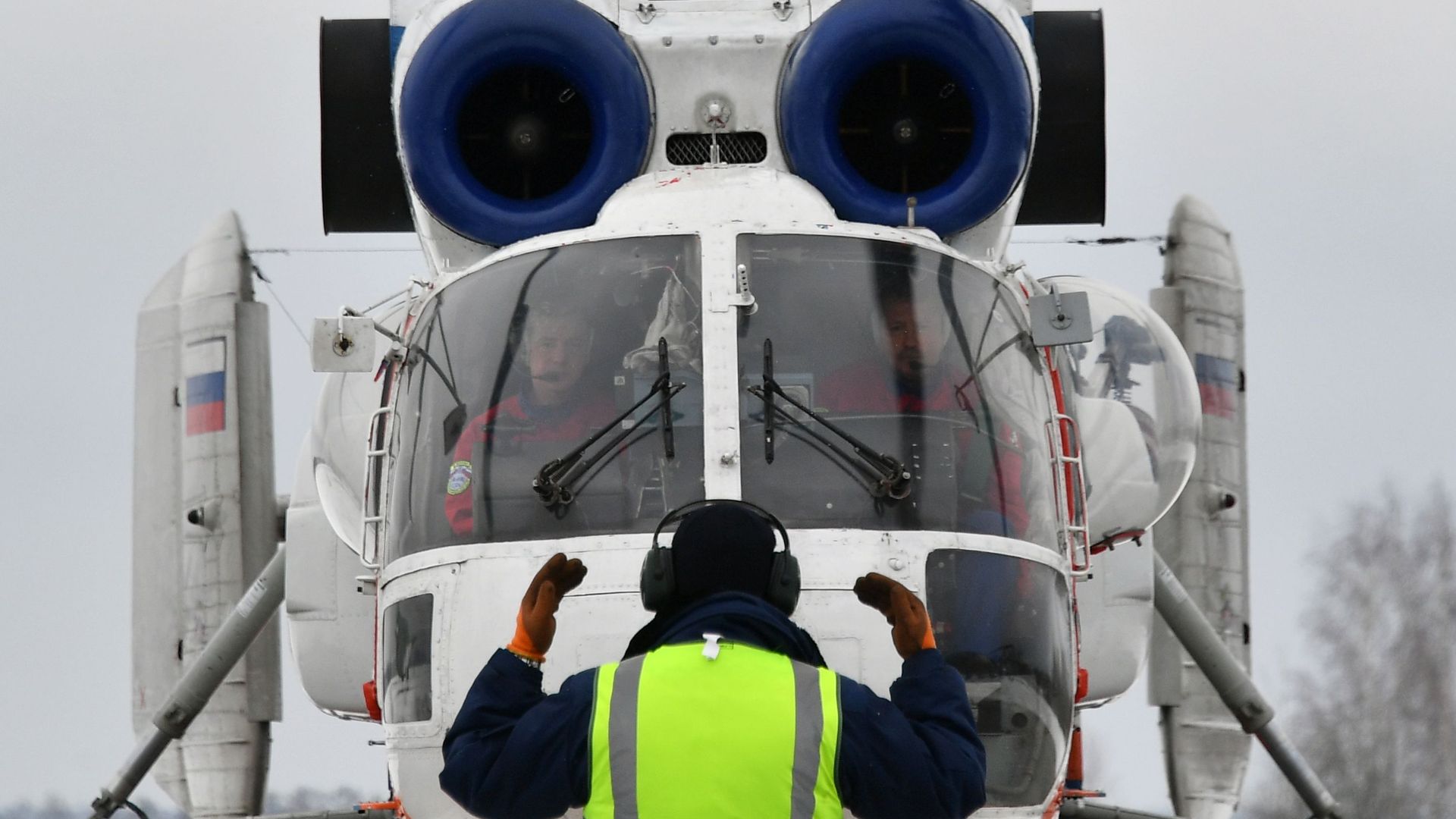Вертолет Камов Ка-32А/АО в Московском авиационном центре Вертолет Камов Ка-32А/АО в Московском авиационном центре - РИА Новости, 1920, 02.05.2022