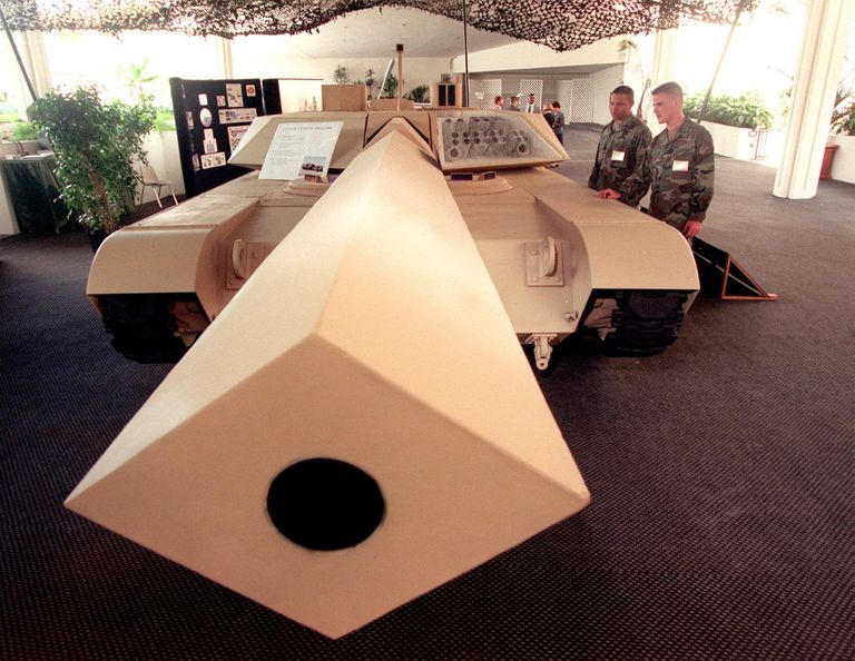 Макет танка системы Future Combat Systems (FCS) армии США Макет танка системы Future Combat Systems (FCS) армии США