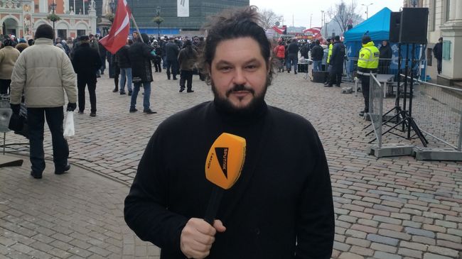 Шеф-редактор новостного сайта Sputnik Латвия Валентин Роженцов Шеф-редактор новостного сайта Sputnik Латвия Валентин Роженцов
