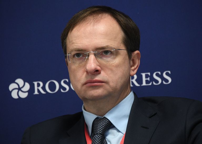 Министр культуры РФ Владимир Мединский на Российском инвестиционном форуме в Сочи Министр культуры РФ Владимир Мединский на Российском инвестиционном форуме в Сочи