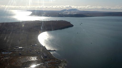 Пожары в США могли стать причиной появления на Чукотке китов-вонючек Пожары в США могли стать причиной появления на Чукотке китов-вонючек - РИА Новости, 1920, 30.10.2009