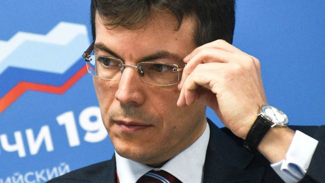 Руководитель Автономной некоммерческой организации Российская система качества Максим Протасов на пресс-конференции Региональная политика: отвечая на вызовы. Химия в жизнь на Российском инвестиционном форуме в Сочи Руководитель Автономной некоммерческой организации Российская система качества Максим Протасов на пресс-конференции Региональная политика: отвечая на вызовы. Химия в жизнь на Российском инвестиционном форуме в Сочи