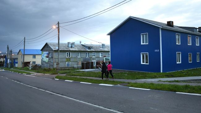 Поселок Южно-Курильск на острове Кунашир Большой Курильской гряды Поселок Южно-Курильск на острове Кунашир Большой Курильской гряды