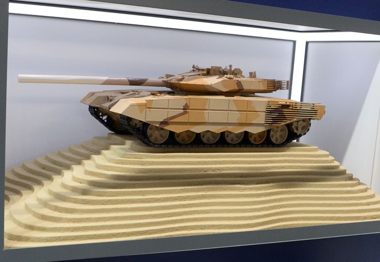 Макет российского танка Т-90МС на международной выставке вооружений IDEX-2019 в Абу-Даби