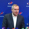 Генеральный директор госкорпорации Роскосмос Дмитрий Рогозин во время пресс-конференции после встречи с коллективом ГКНПЦ имени М. В. Хруничева Генеральный директор госкорпорации Роскосмос Дмитрий Рогозин во время пресс-конференции после встречи с коллективом ГКНПЦ имени М. В. Хруничева