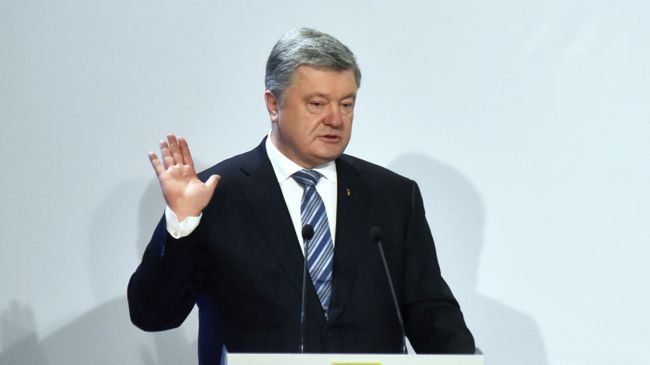 Президент Украины Петр Порошенко выступает во время предвыборной поездки во Львовскую область. 23 февраля 2019 Президент Украины Петр Порошенко выступает во время предвыборной поездки во Львовскую область. 23 февраля 2019