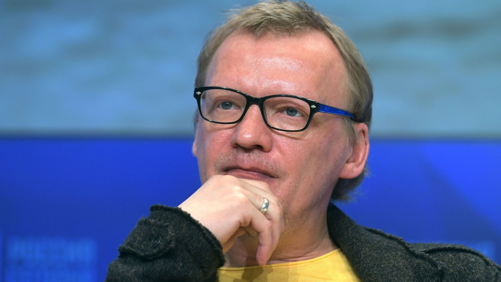 Актер Алексей Серебряков во время творческой встречи с создателями фильма Ван Гоги - РИА Новости, 1920